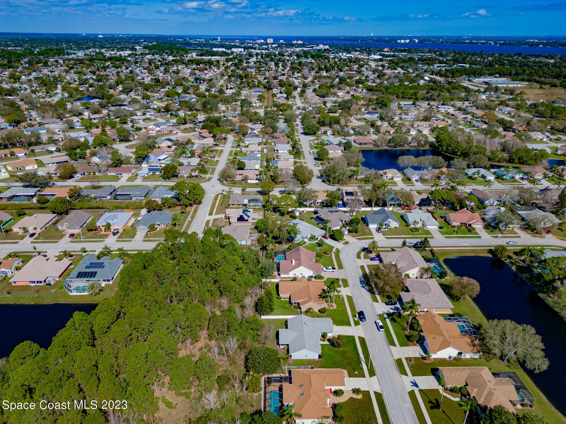 Photo of 969 Tamarind Circle