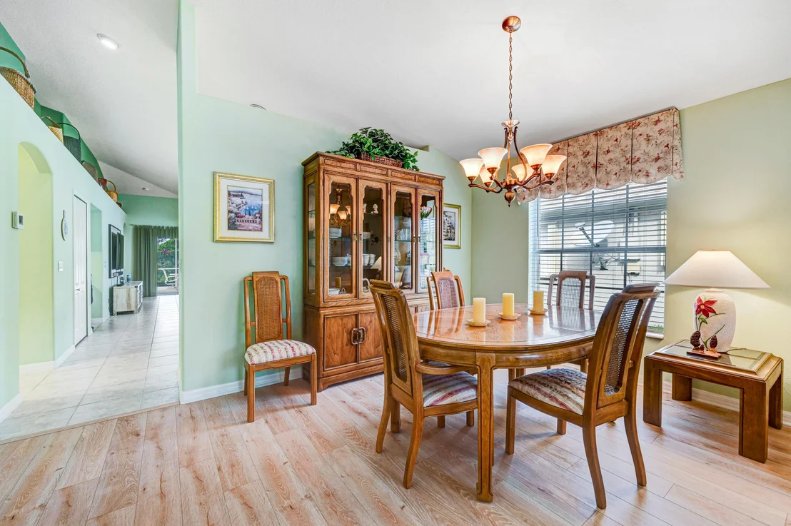 Photo of 7168 Broderick Drive