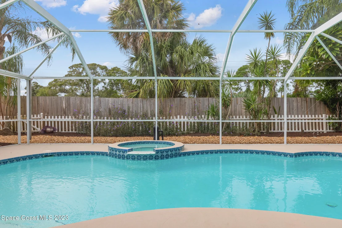 Photo of 1030 Pelican Lane
