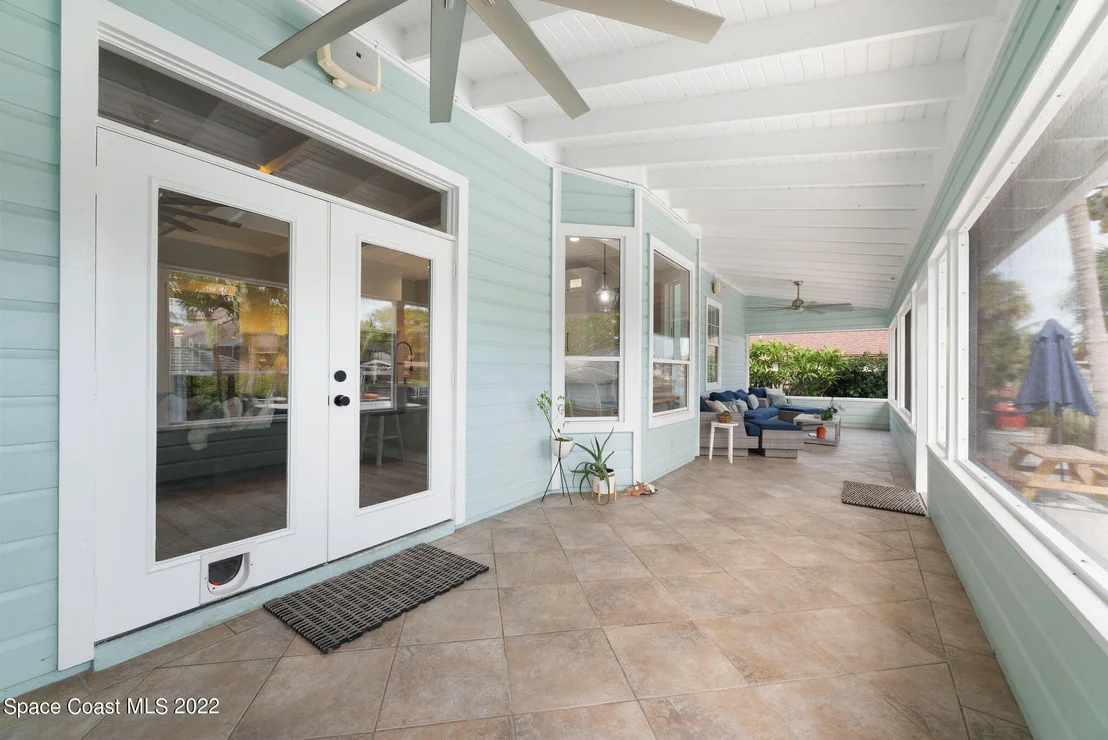 Photo of 416 Riverview Lane