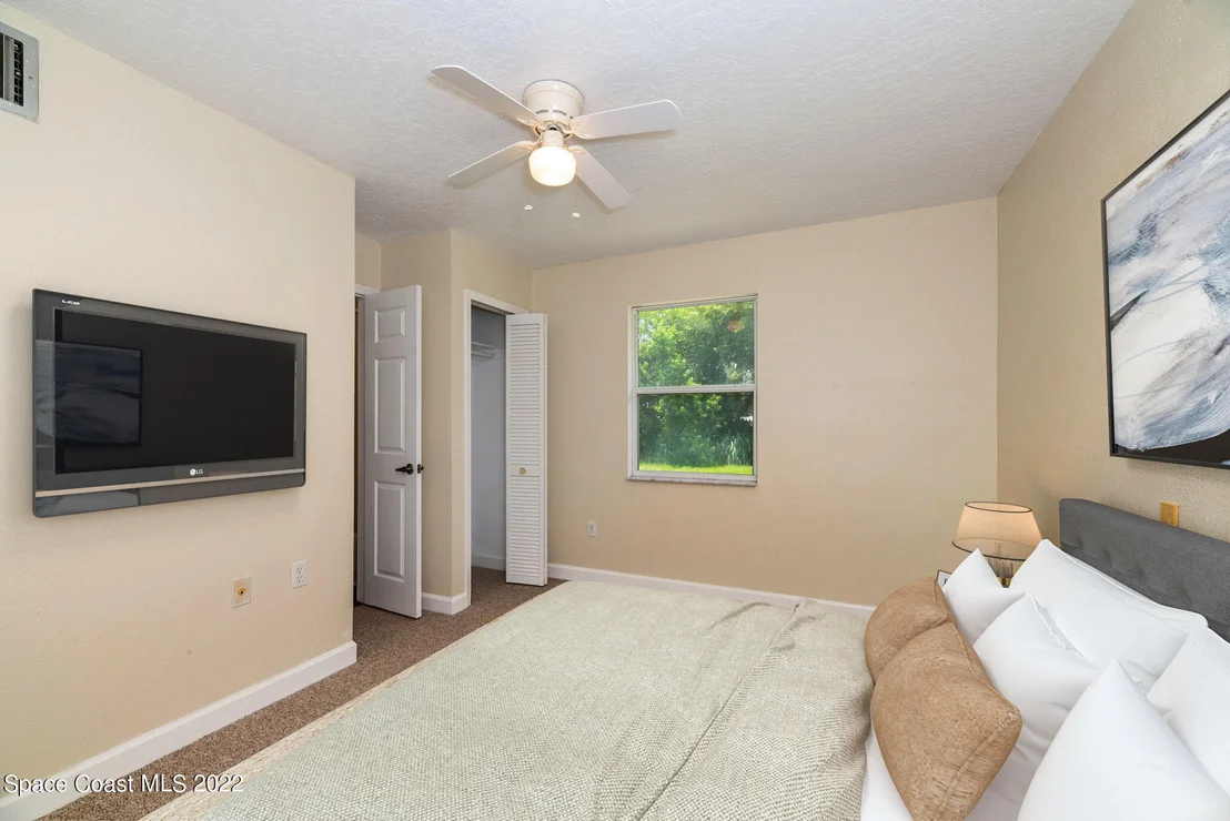 Photo of 1805 W Elm Drive