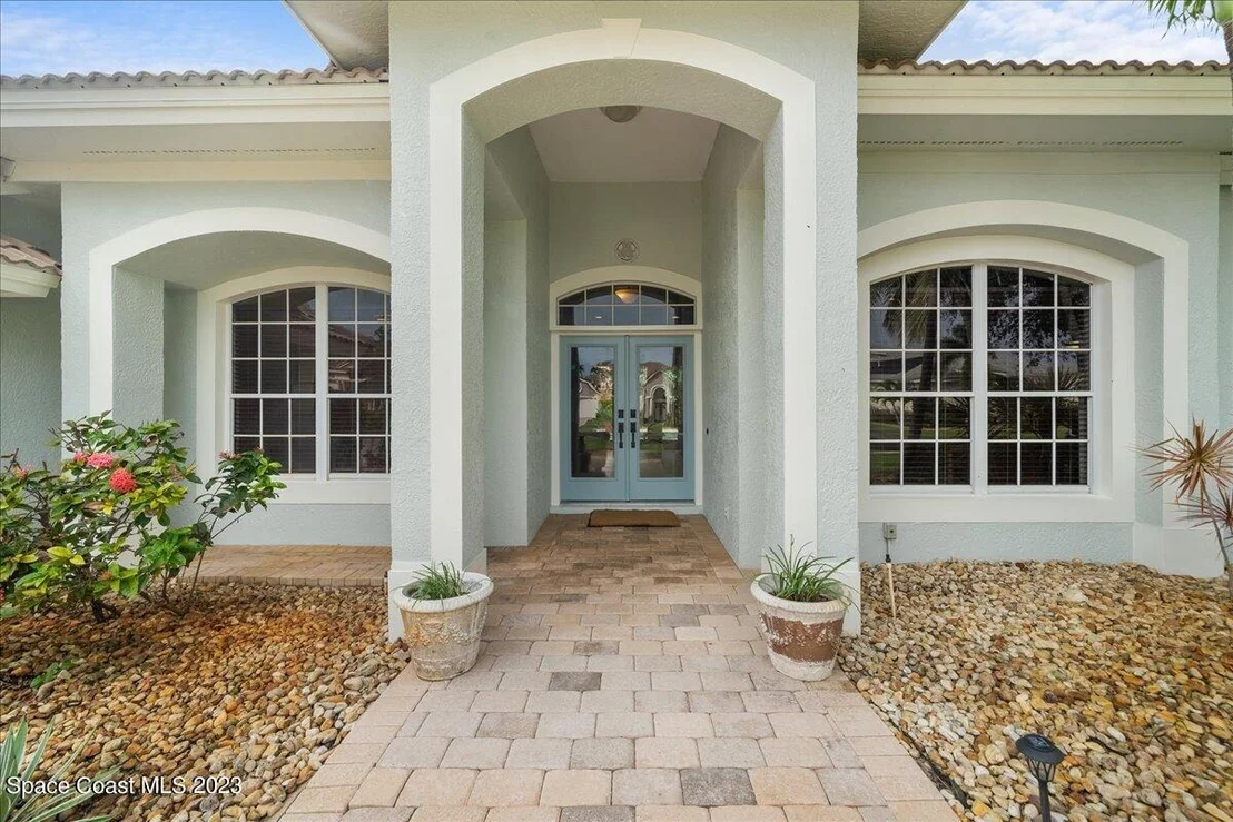Photo of 373 Flanders Drive