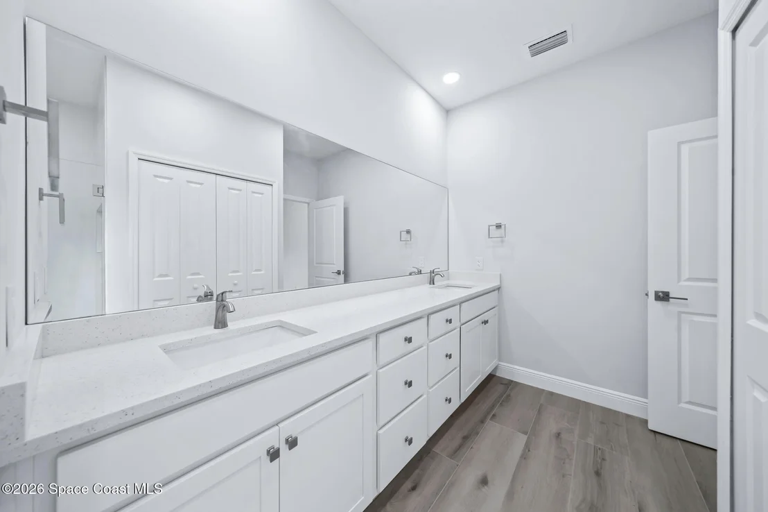Photo of 303 Dorset Drive