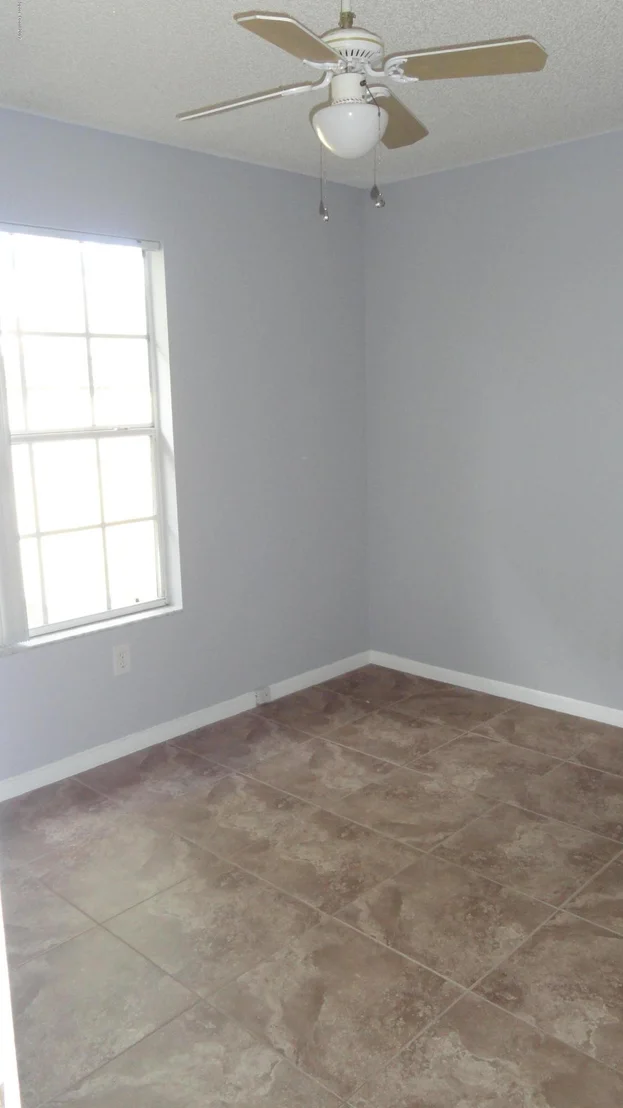 Photo of 6836 Cecil Road