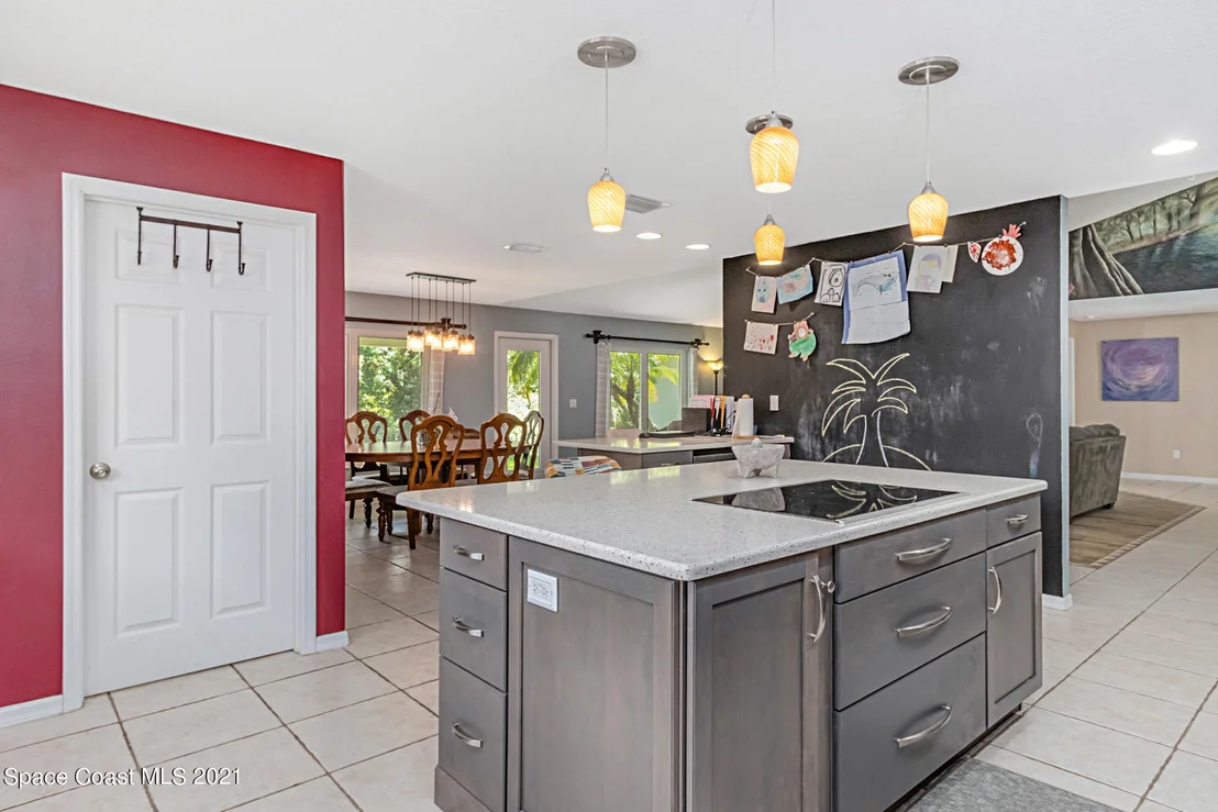Photo of 915 Bryce Lane