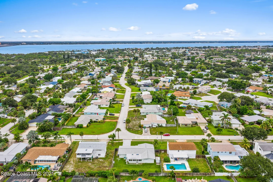 Photo of 1255 Seminole Drive