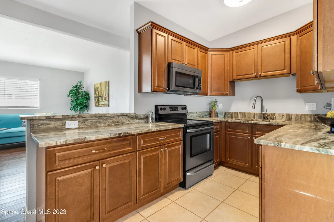 Photo of 1297 Ridgewood Drive