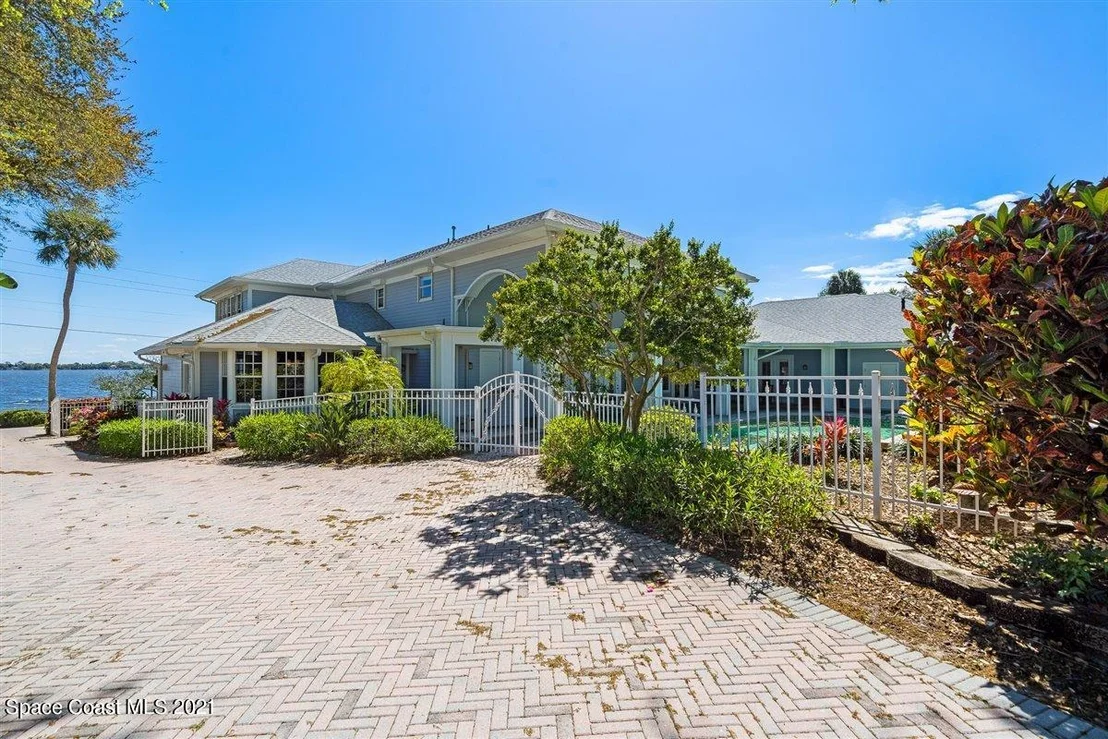 Photo of 515 Rockledge Drive