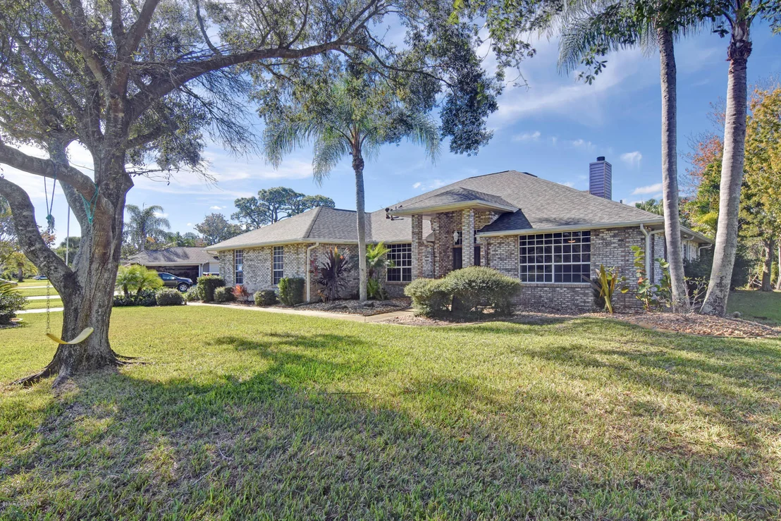 Photo of 4470 Canard Road