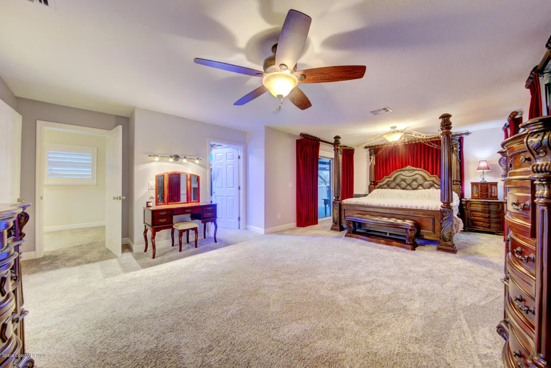 Photo of 260 Richards Road