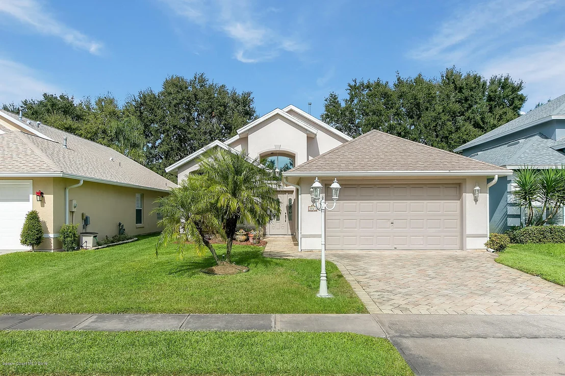 Photo of 3861 Saint Armens Circle