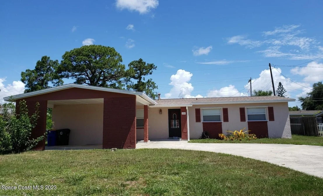 Photo of 1084 Coronado Drive