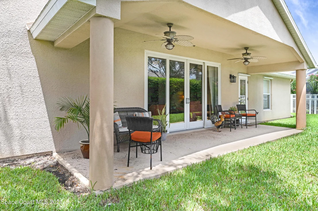 Photo of 992 Carriage Hill Road