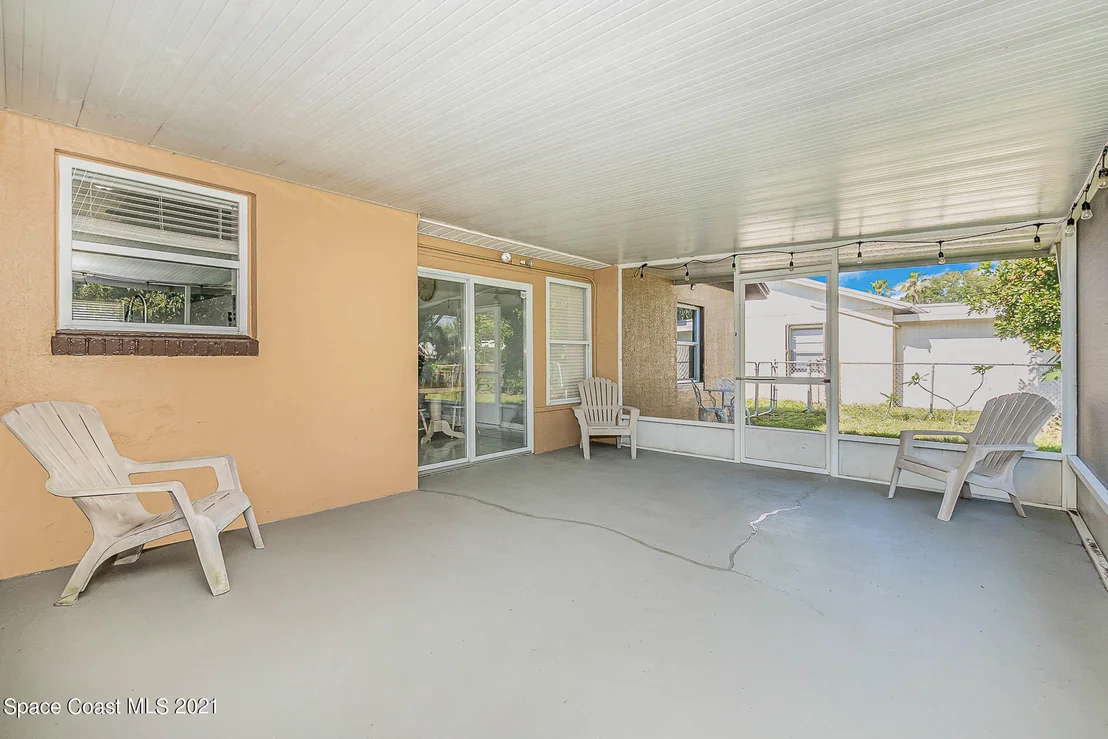 Photo of 570 Loveridge Drive
