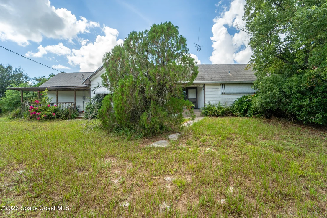 Photo of 6715 Whispering Pines Lane