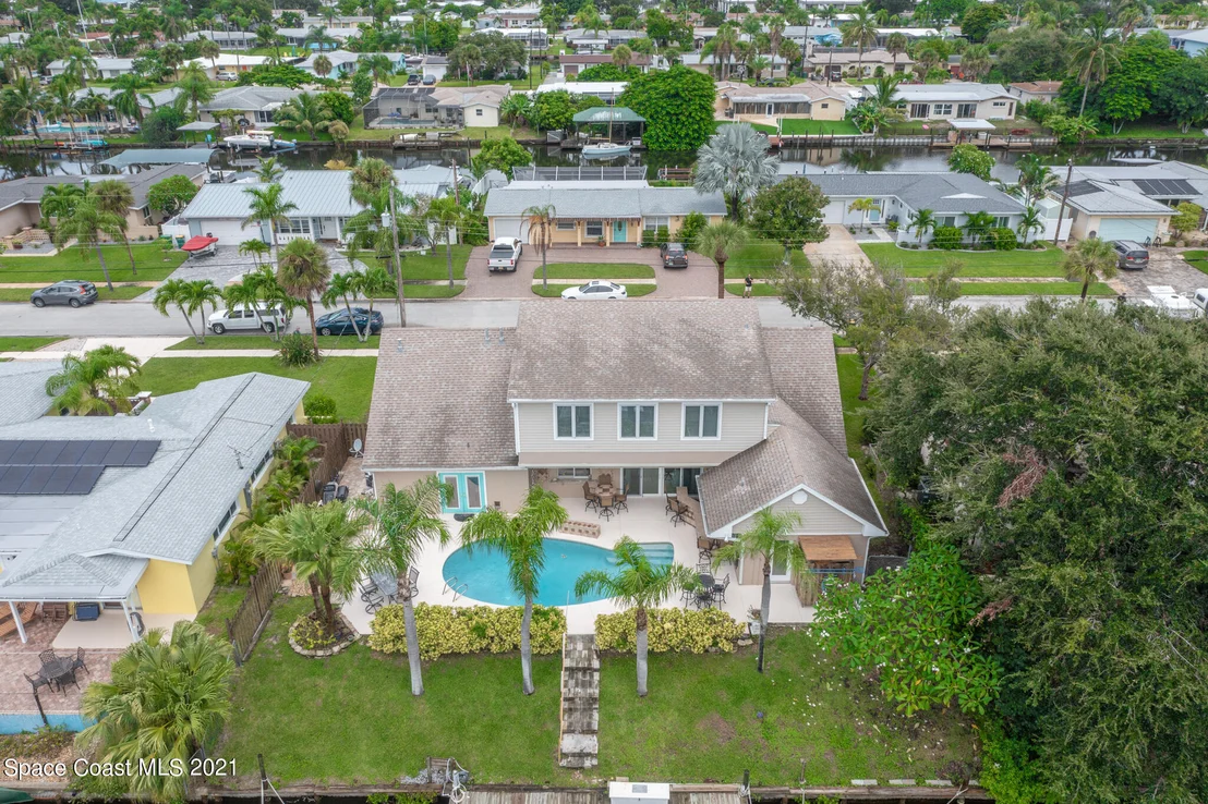 Photo of 432 Cardinal Drive