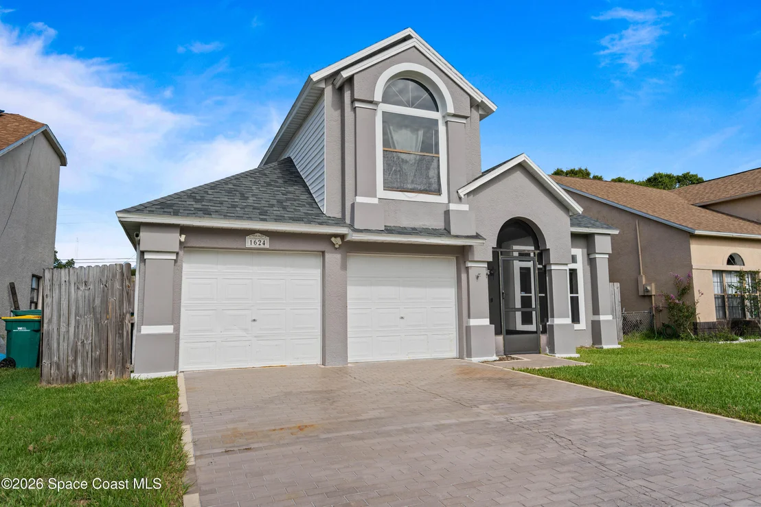 Photo of 1624 Clover Circle