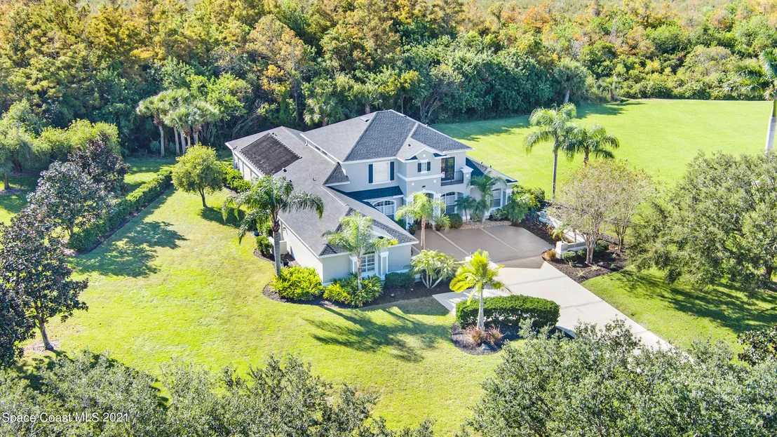 Photo of 882 Oak Park Drive