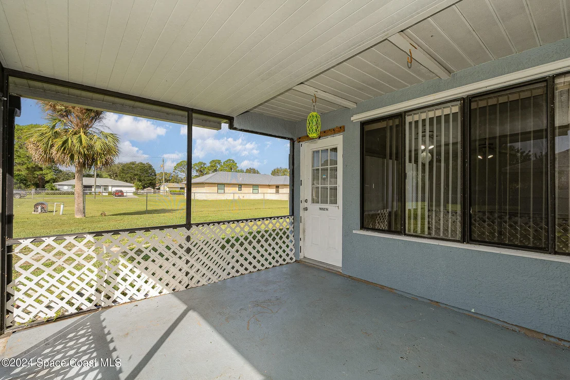 Photo of 7180 Pluto Avenue