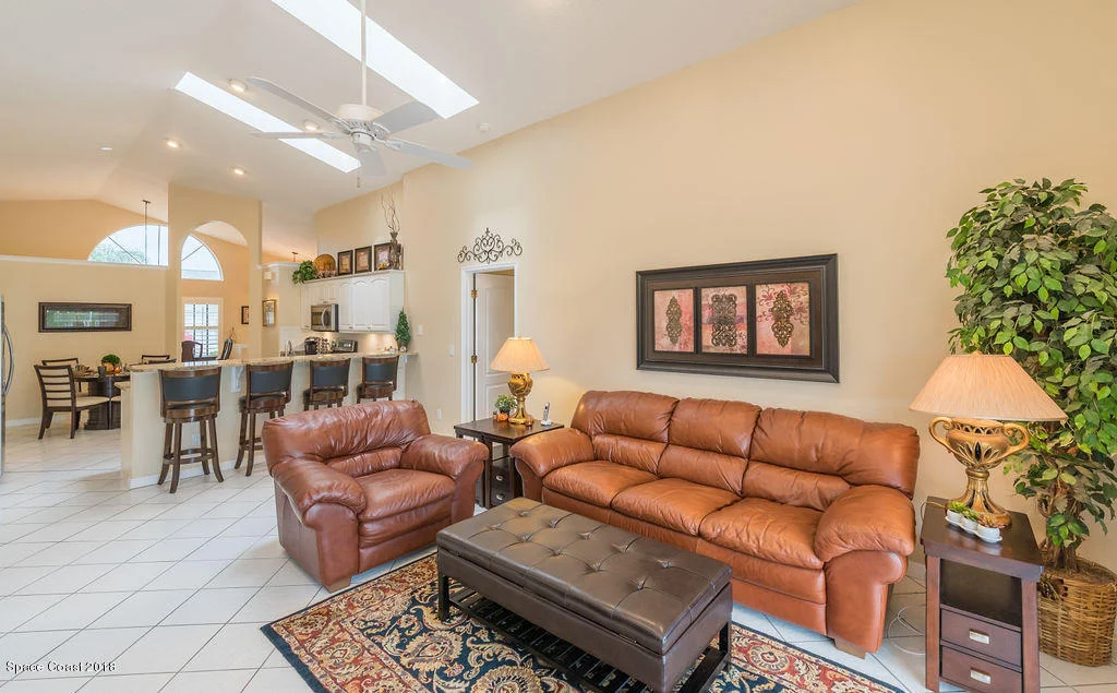 Photo of 1052 Fieldstone Drive