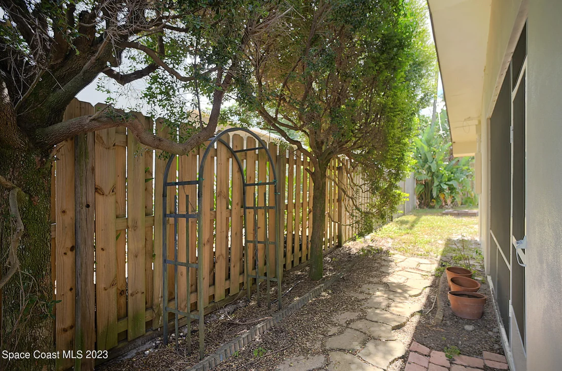 Photo of 383 Chester Drive