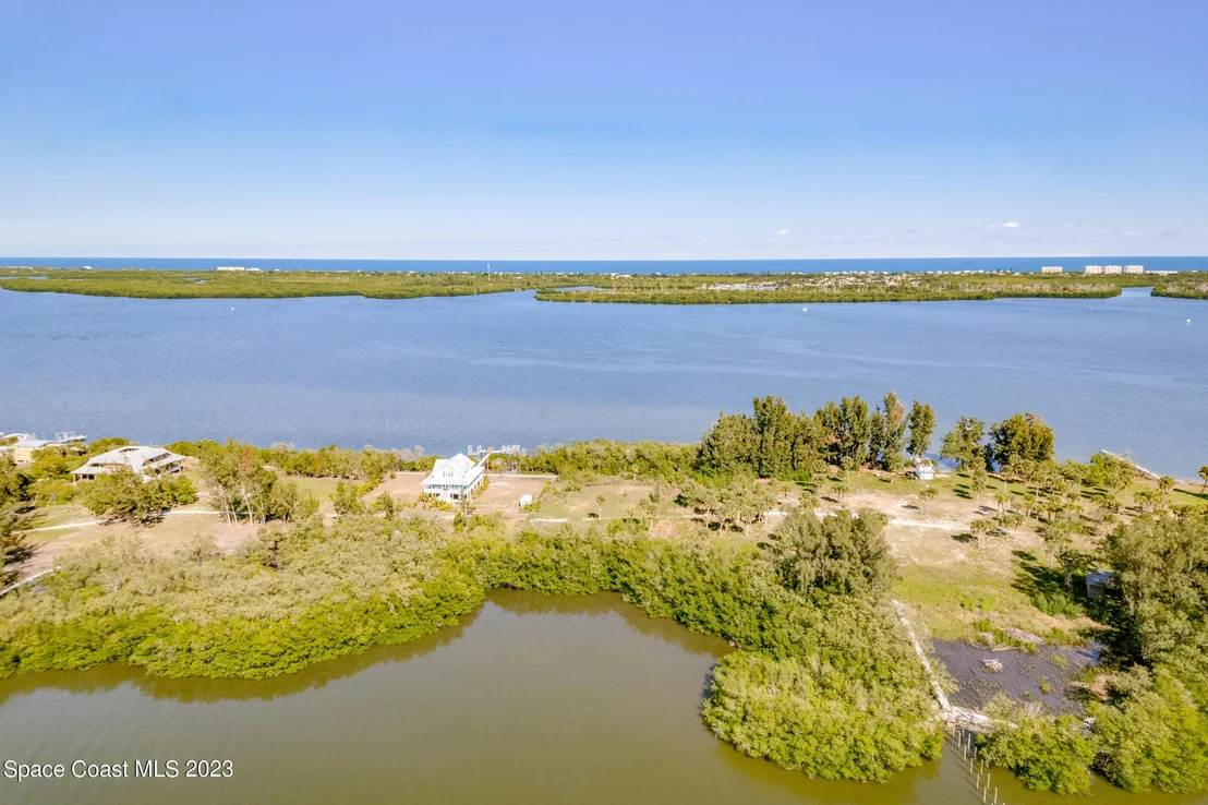 Photo of 2 Grant Island Estates