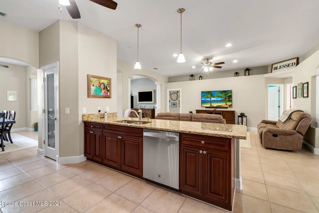 Photo of 1878 Auburn Lakes Drive