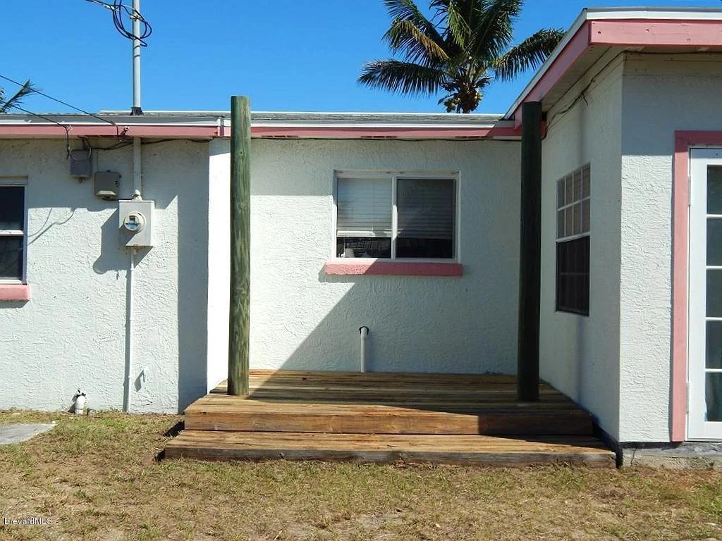 Photo of 120 SE 3rd Street