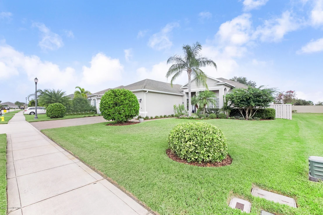 Photo of 5820 Rusack Drive