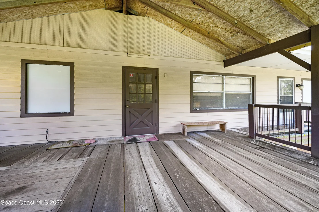Photo of 2150 Lake Drive