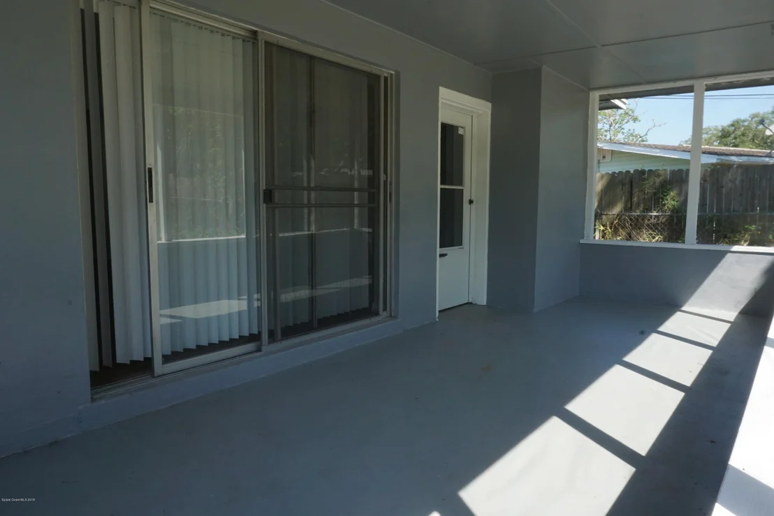 Photo of 1745 Golfview Drive