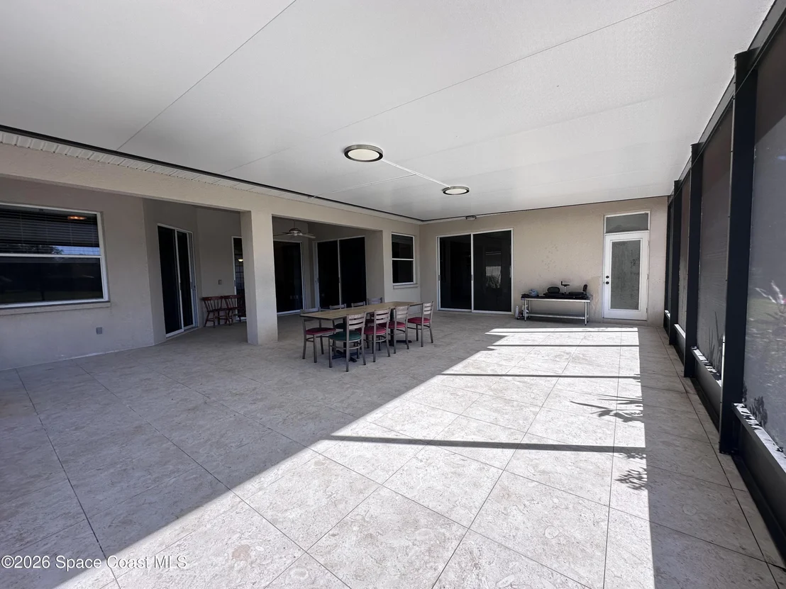 Photo of 883 Spring Oak Drive