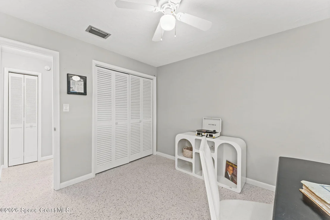 Photo of 465 Cardinal Drive