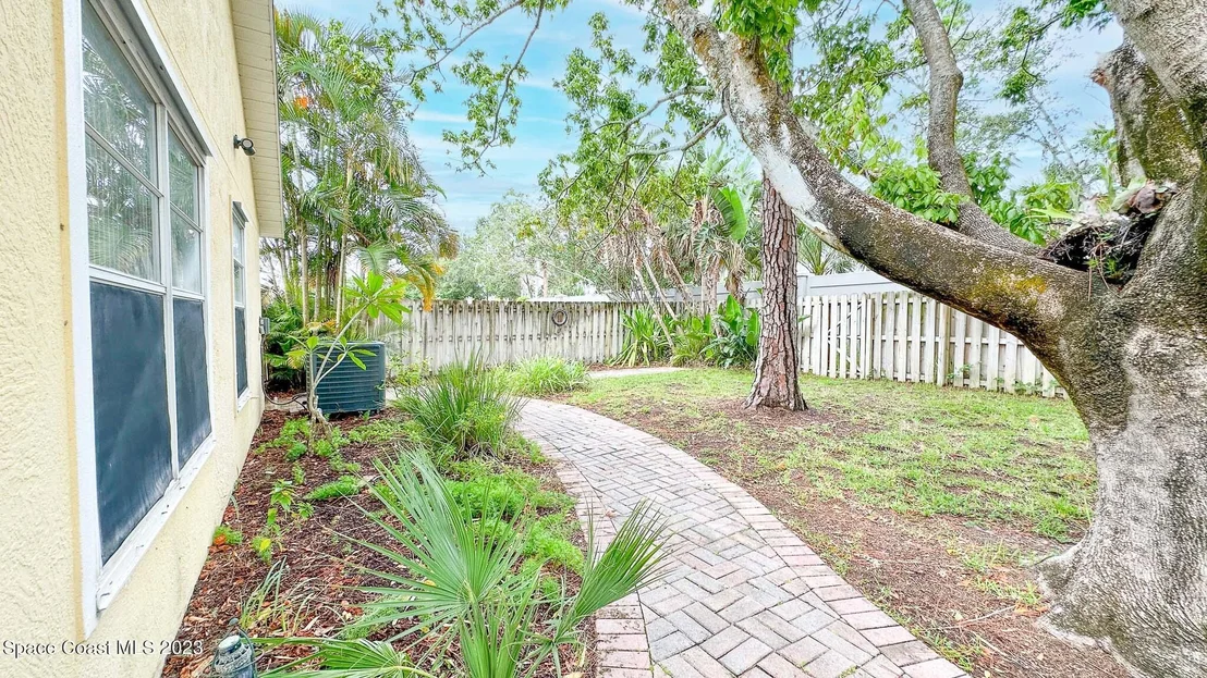 Photo of 4290 Silver Lake Drive