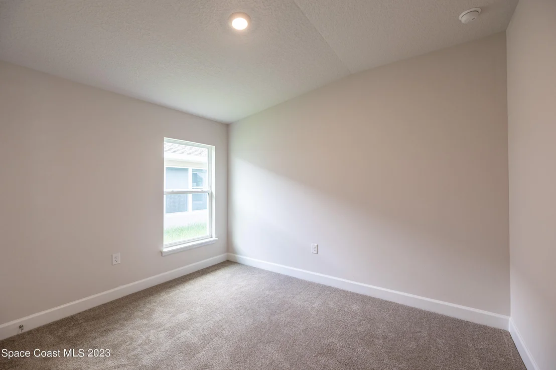 Photo of 1117 SE Canfield Circle SE