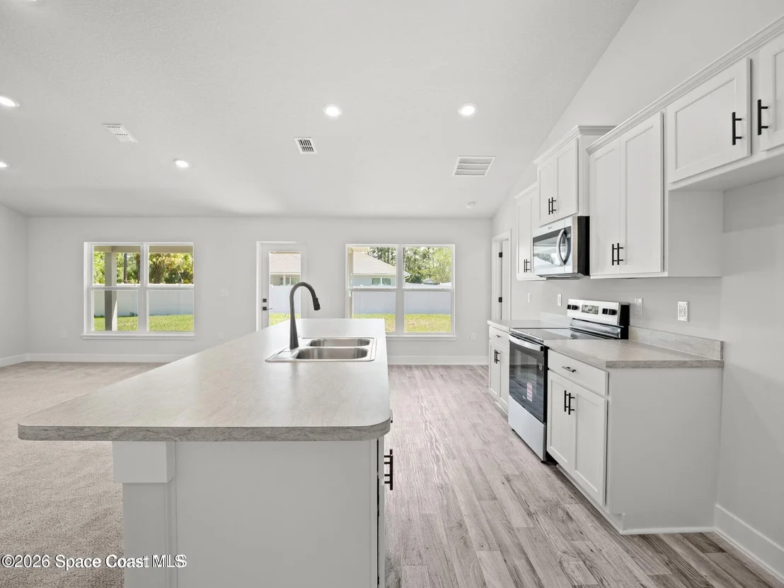 Photo of 2727 Wright Avenue SE