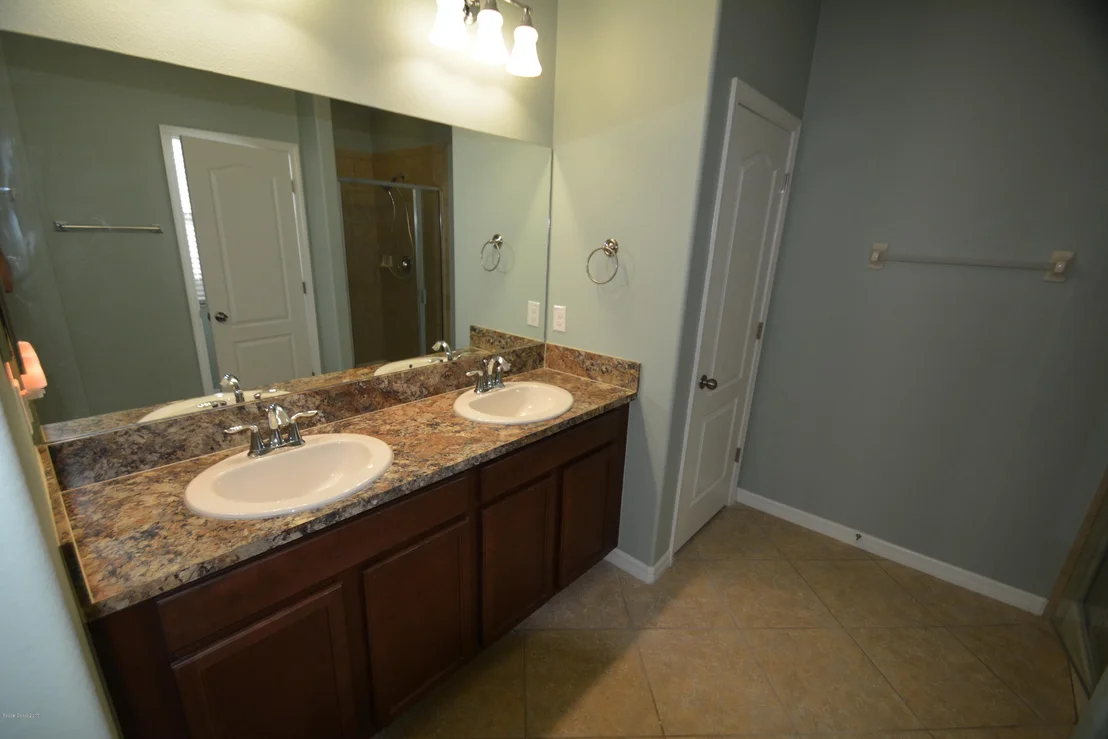 Photo of 3205 Bayflower Ave