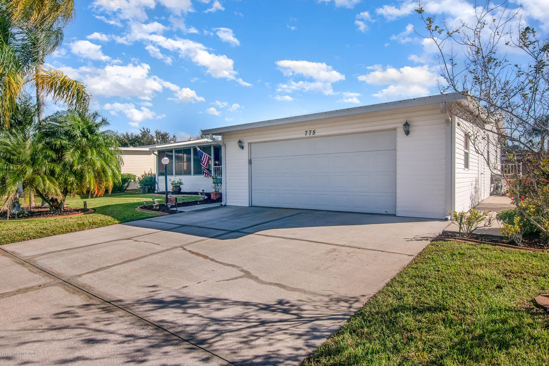 Photo of 775 Outer Drive