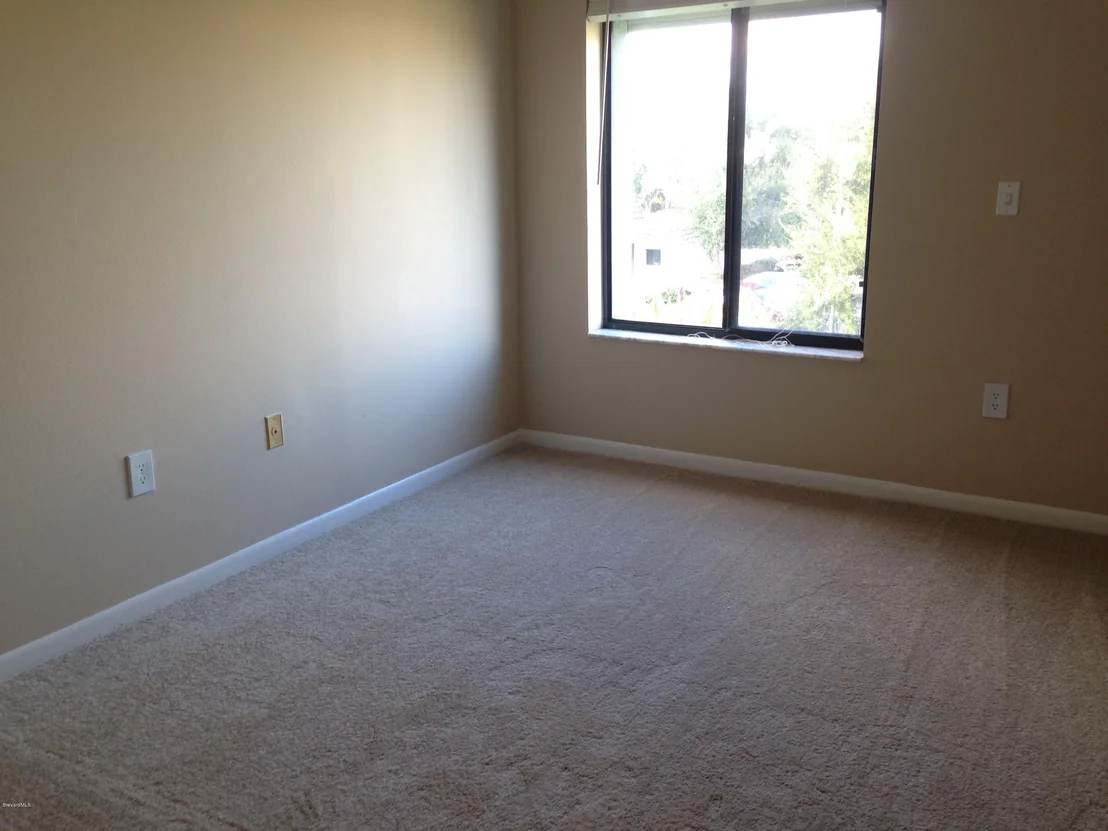 Photo of Unit 2305 at 1750 Commodore Boulevard