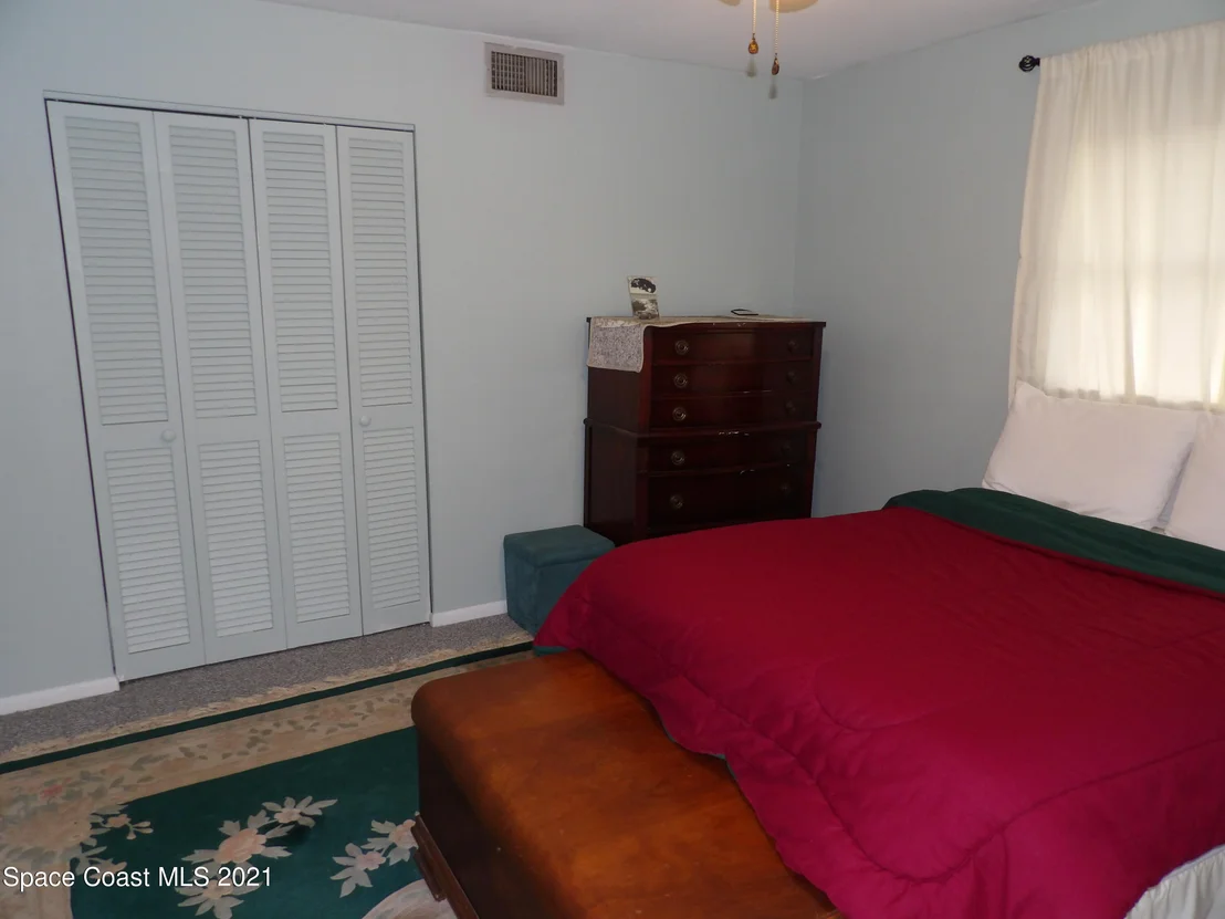 Photo of 797 Bianca Drive NE
