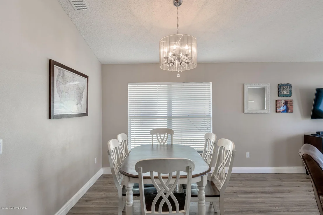 Photo of 2331 Bridgeport Circle