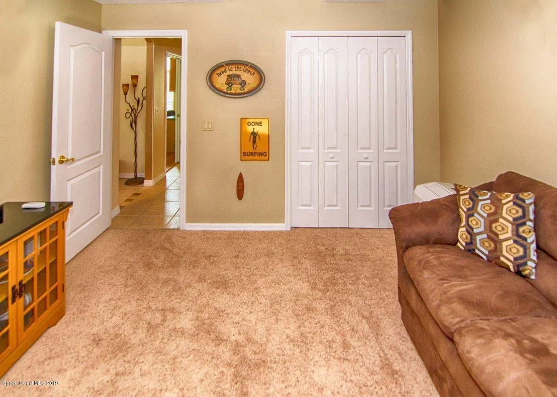 Photo of 5977 Newbury Circle