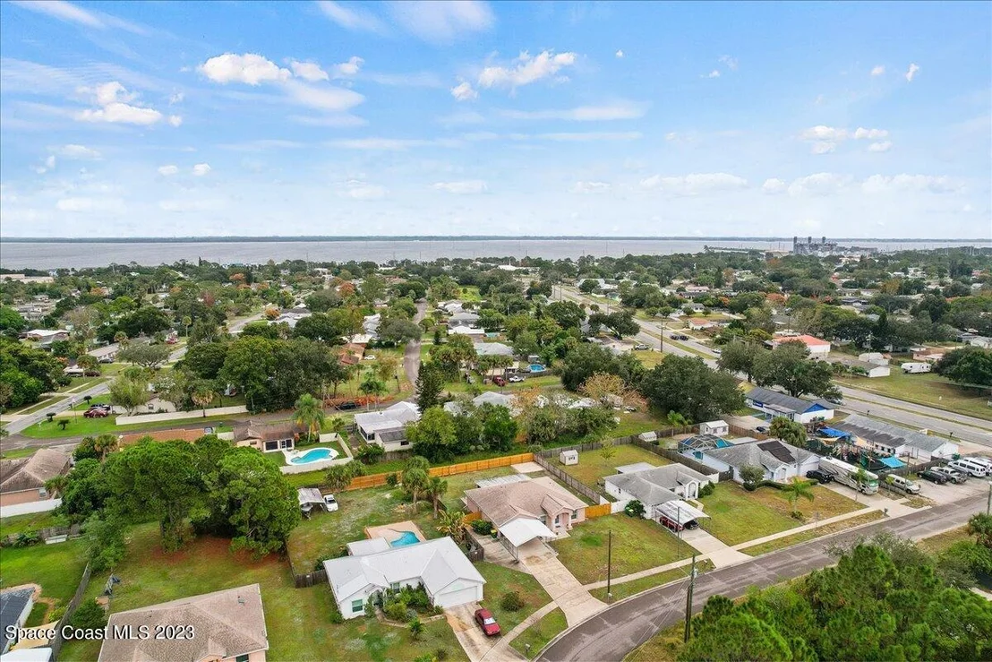 Photo of 545 Arabella Lane