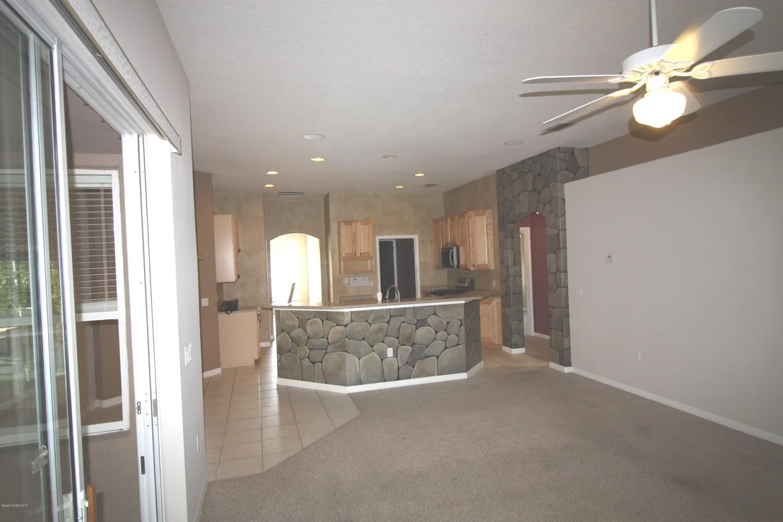 Photo of 1145 Starling Way