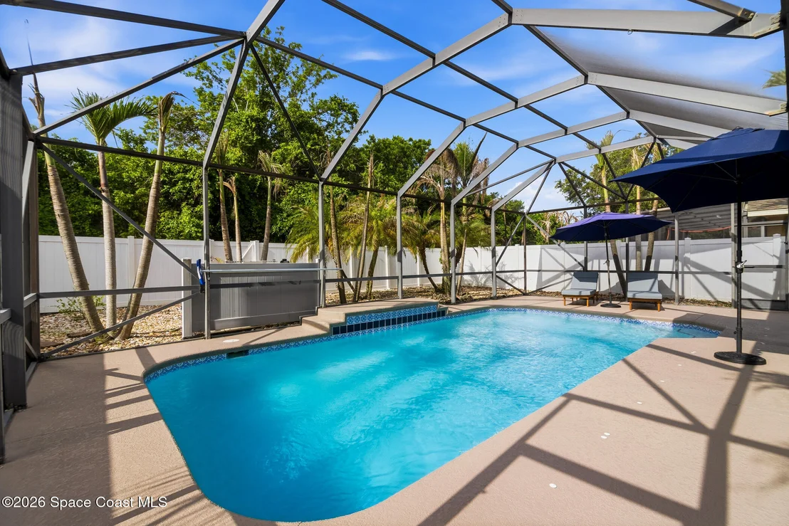 Photo of 1400 Bourke Lane