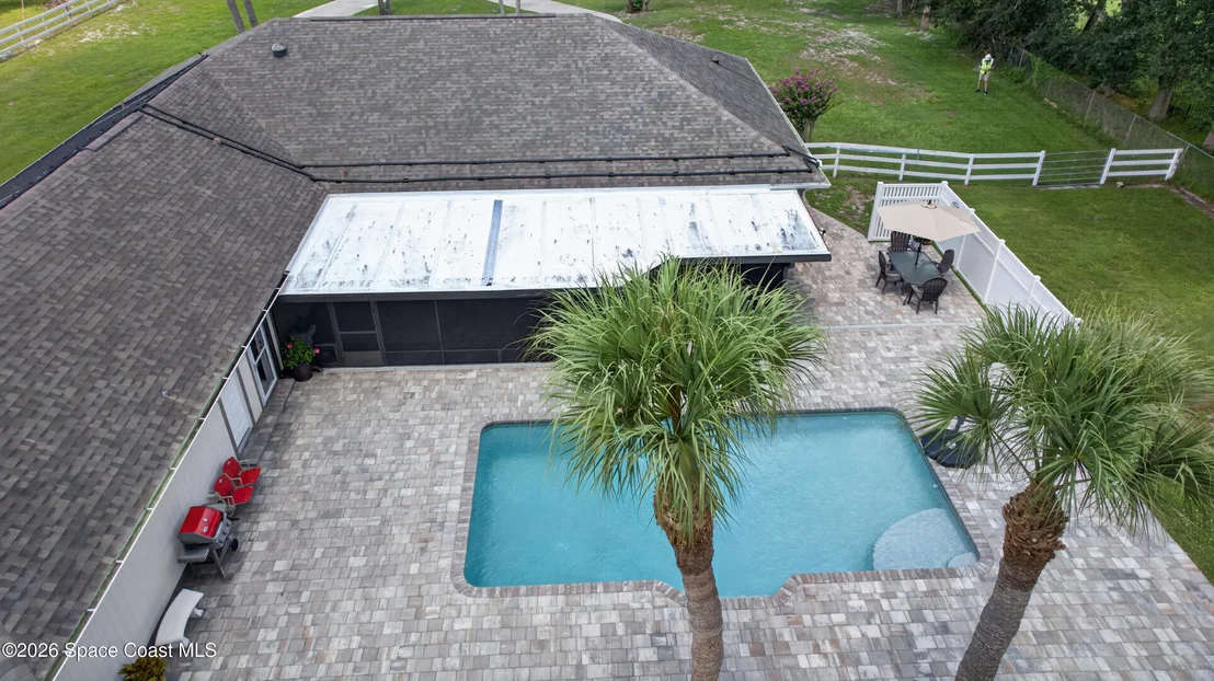 Photo of 5365 Pine Street