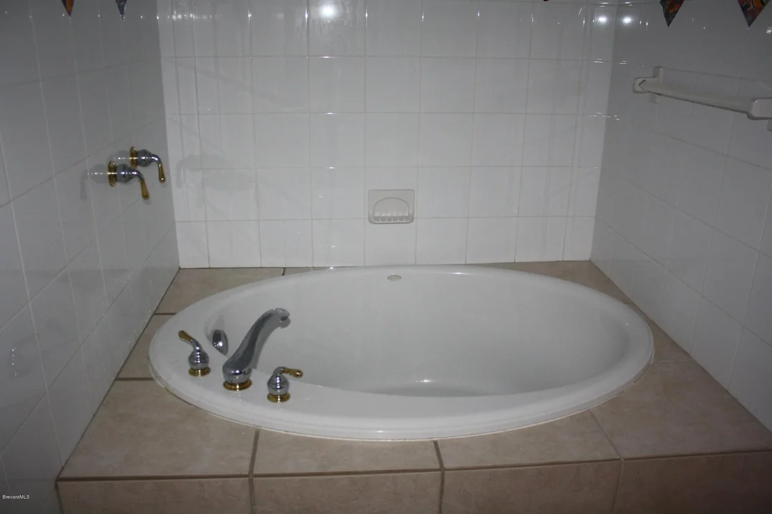 Photo of 400 Bahama Drive