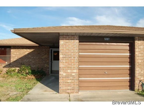 Photo of 5287 Palm