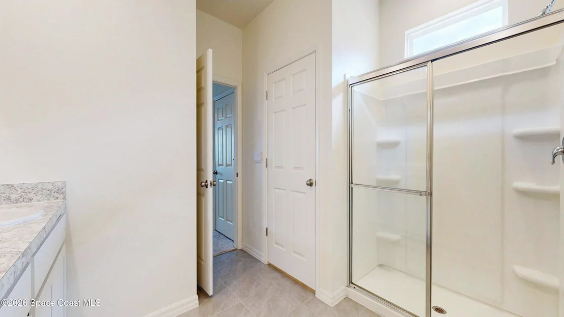 Photo of 4926 Barr Street