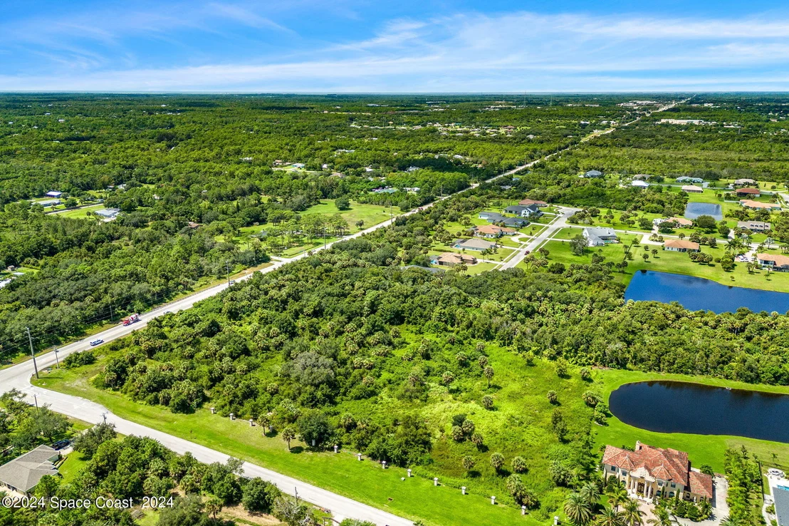 Photo of 1600 Corey Road